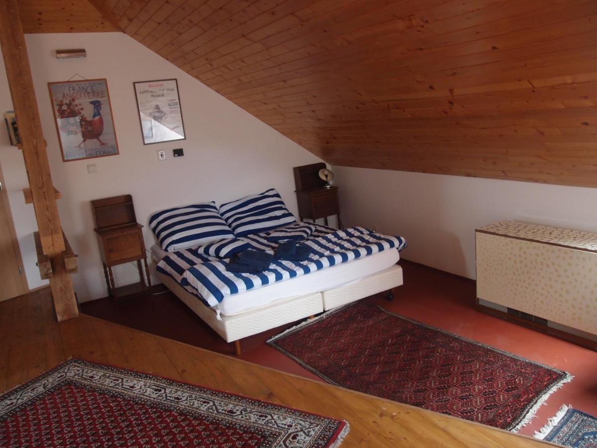 Orli Hnizdo At Chateau Novak Křivoklát Bagian luar foto
