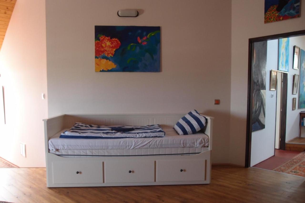 Orli Hnizdo At Chateau Novak Křivoklát Bagian luar foto